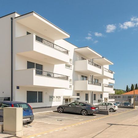 Modern 4* Luxury Apartment In Center Trogir Exteriör bild