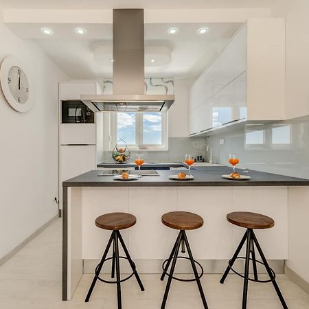 Modern 4* Luxury Apartment In Center Trogir Exteriör bild