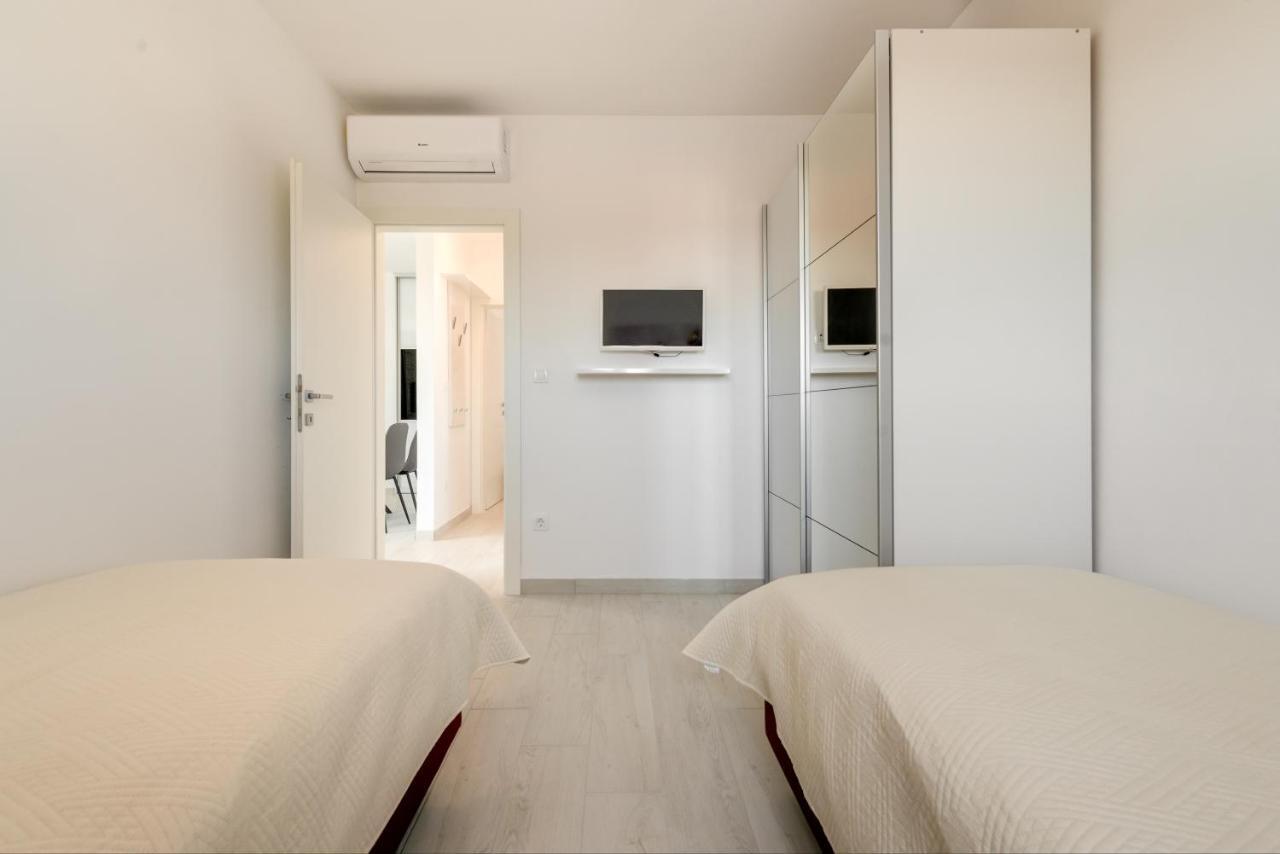 Modern 4* Luxury Apartment In Center Trogir Exteriör bild