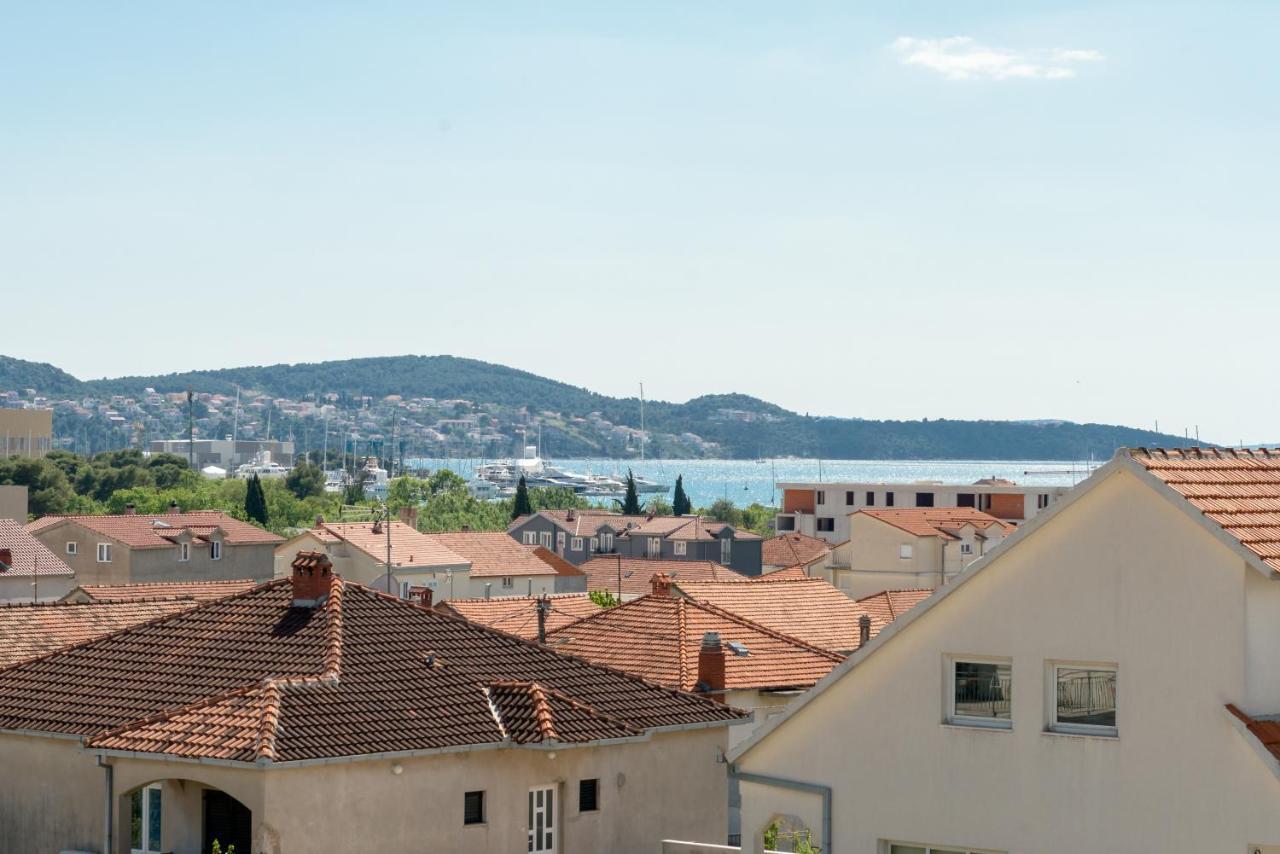 Modern 4* Luxury Apartment In Center Trogir Exteriör bild