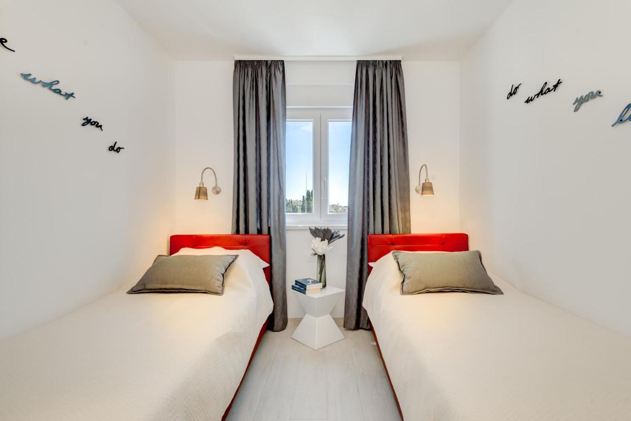 Modern 4* Luxury Apartment In Center Trogir Exteriör bild