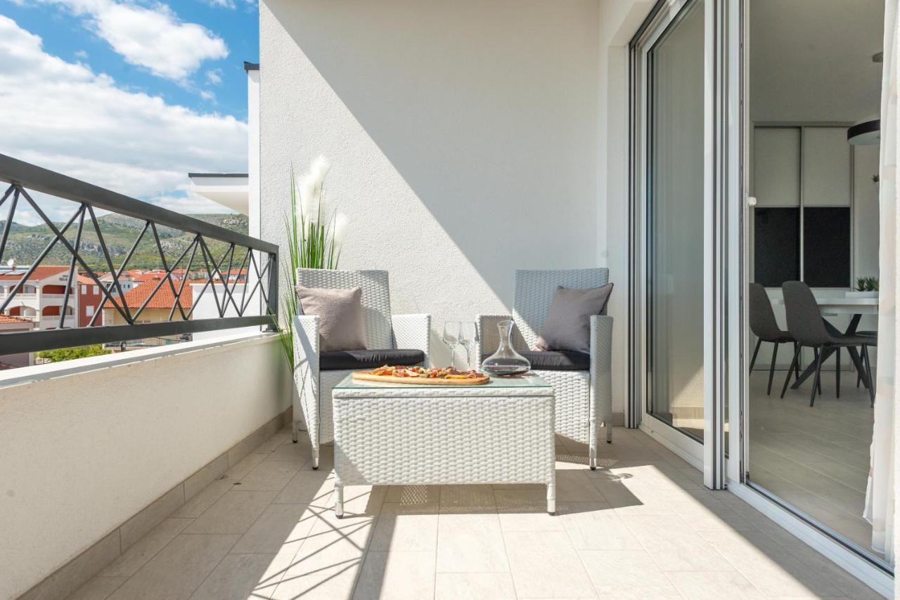 Modern 4* Luxury Apartment In Center Trogir Exteriör bild