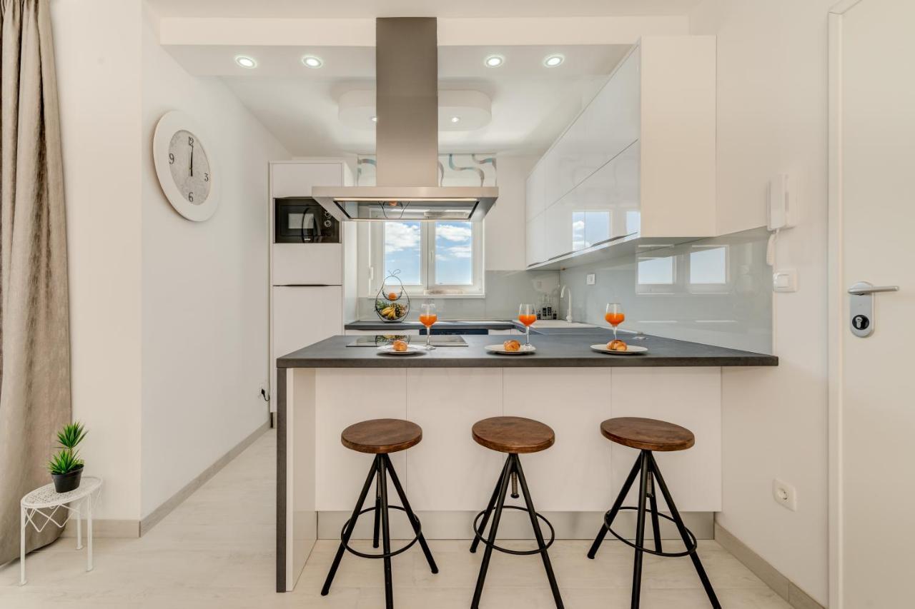 Modern 4* Luxury Apartment In Center Trogir Exteriör bild